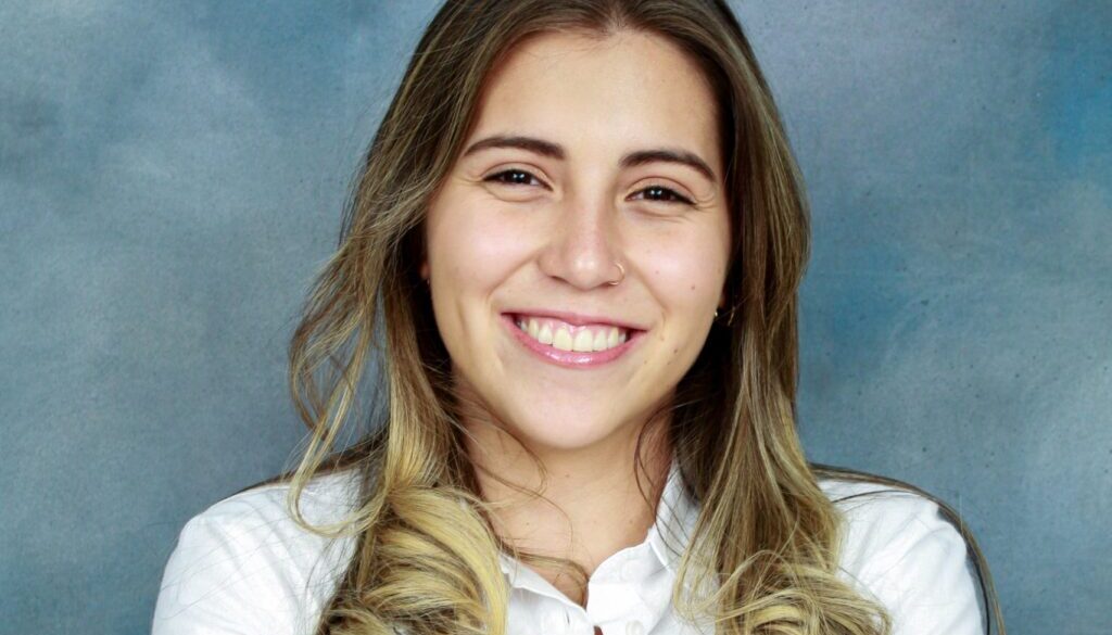 c73fdd18-2c80-4949-a975-4a8bc8212526 - Mariana Rojas